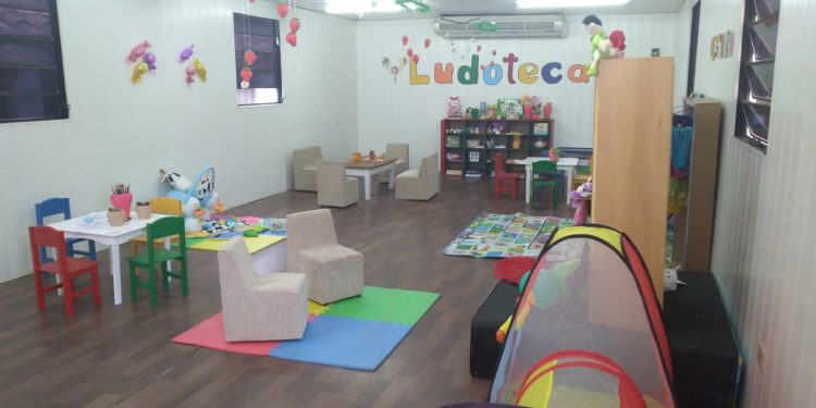 Areguá: MINNA habilitó ludoteca para niños en Plaza de los Héroes