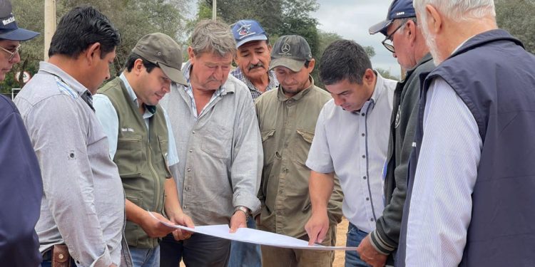 Municipalidad de Boquerón depara mejoras viales para la comunidad de Santa María de los 12 Apóstoles