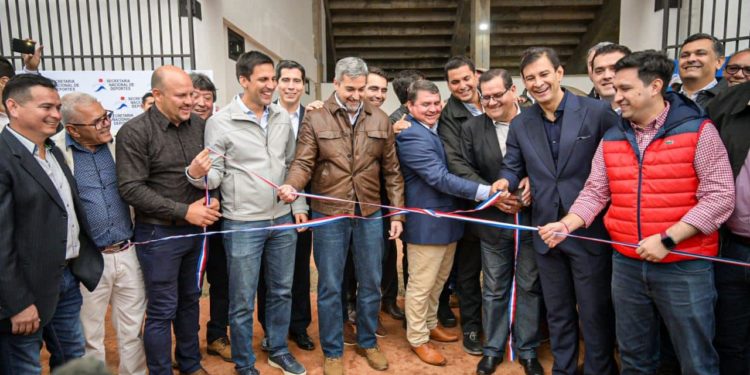 Mario Abdo presente en la inauguración de la primera etapa de las obras del estadio de Caaguazú Mario Abdo presente en la inauguración de la primera etapa de las obras del estadio de Caaguazú