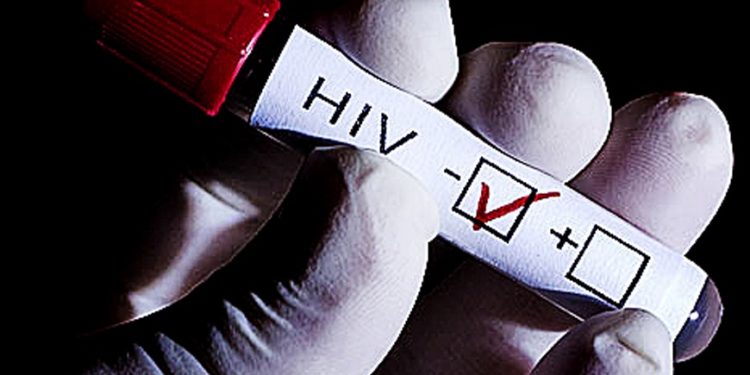 Consultorio de inmunodeficiencias y enfermedades infecciosas, en el hospital de Barrio Obrero Consultorio de inmunodeficiencias y enfermedades infecciosas, en el hospital de Barrio Obrero