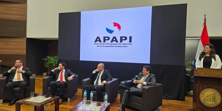 Gremios presentan propuestas para mejorar y fortalecer a la DINAPI