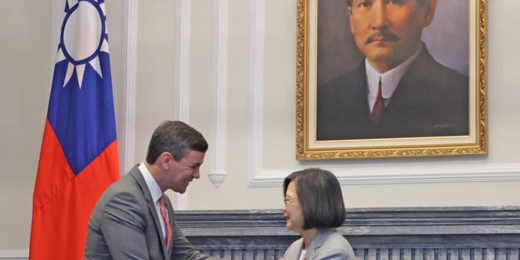 Peña reafirma su compromiso de afianzar vínculos con Taiwán