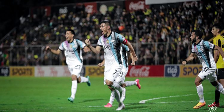 Goleador de raza: Tacuara Cardozo convirtió 4 goles en los últimos 3 partidos Goleador de raza: Tacuara Cardozo convirtió 4 goles en los últimos 3 partidos