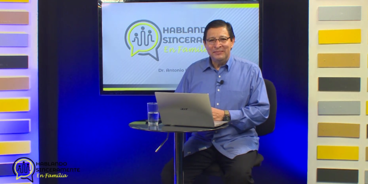 De las pantallas de Tv a la Radio: «Hablando Sinceramente en Familia» llega a RCC Radio para instruirte con su imperdible programación