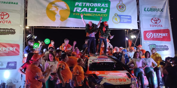 Agustín Alonso: «Ganar el Transchaco Rally es simplemente mucho más de lo que uno se imagina» Agustín Alonso: «Ganar el Transchaco Rally es simplemente mucho más de lo que uno se imagina»