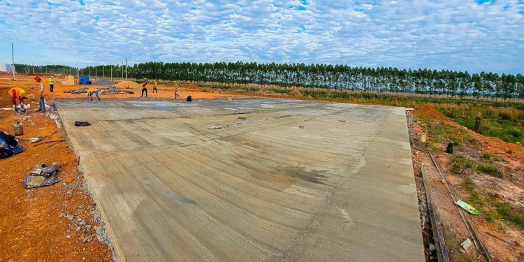 Gran hospital de Oviedo: carga de pista para helicópteros ambulancia estaría lista la semana que viene