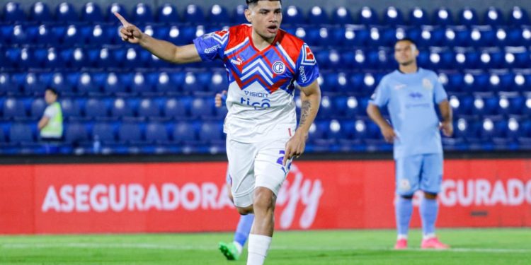 ¡Por acortar distancias con el líder! Cerro recibe a Trinidense en La Nueva Olla ¡Por acortar distancias con el líder! Cerro recibe a Trinidense en La Nueva Olla