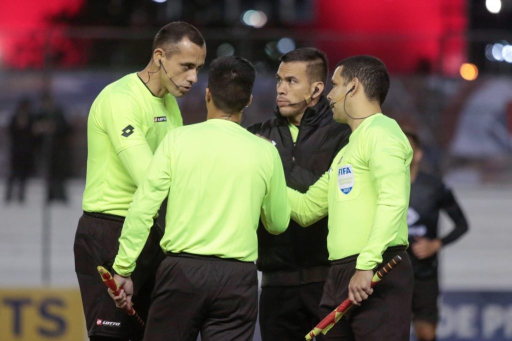 Las Eliminatorias Sudamericanas tendrán presencia de árbitros paraguayos