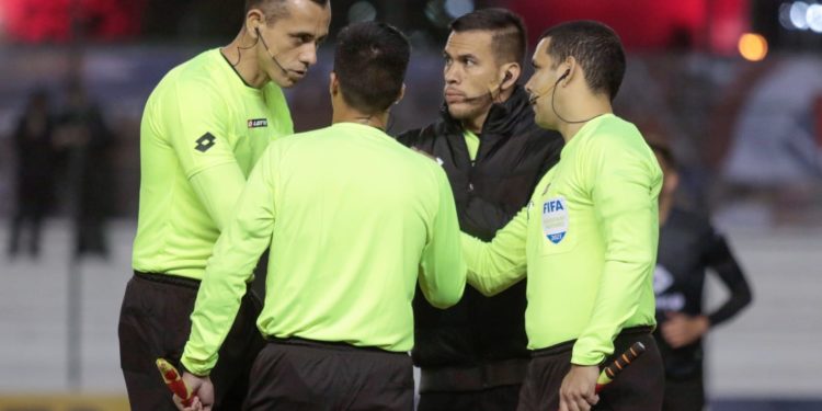 Las Eliminatorias Sudamericanas tendrán presencia de árbitros paraguayos Las Eliminatorias Sudamericanas tendrán presencia de árbitros paraguayos