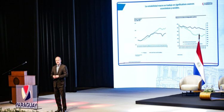 “El desafío es recuperar crecimiento económico que se tenía antes de la pandemia”, según ministro Fernández Valdovinos “El desafío es recuperar crecimiento económico que se tenía antes de la pandemia”, según ministro Fernández Valdovinos