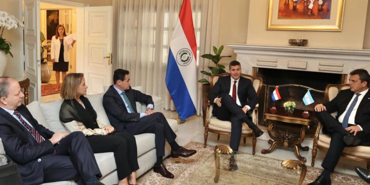 Hidrovía: Contradicciones y desacuerdos genera fricción entre el Gobierno de Paraguay y Argentina