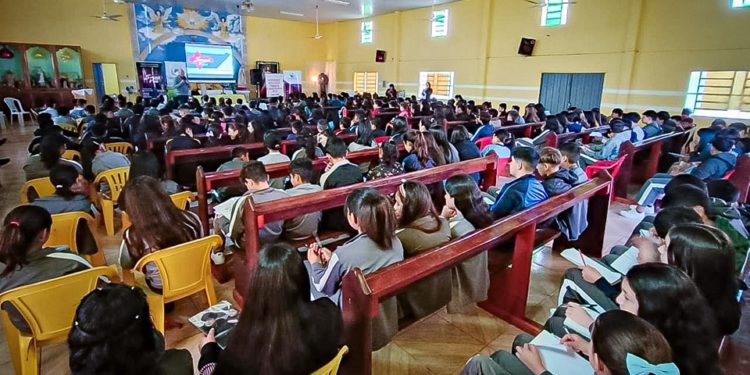 Problemáticas Sociales como el suicidio son tratados en Caaguazú mediante convenio entre CONCOPAR, MEC y FundaJoven