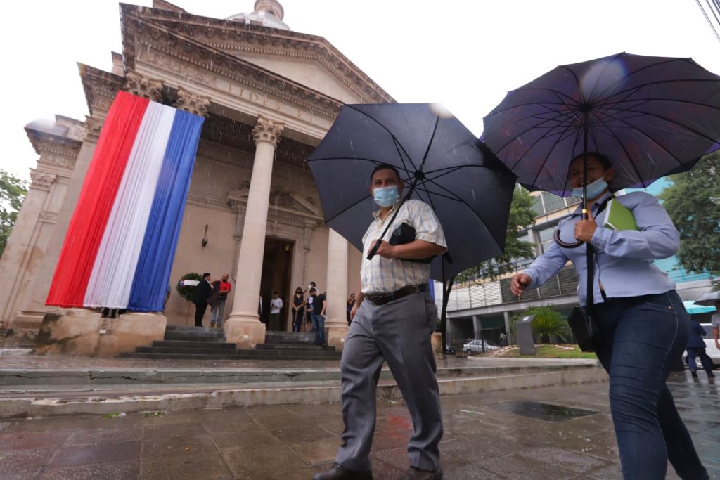 Meteorología anuncia inicio de semana con lluvias y tormentas Meteorología anuncia inicio de semana con lluvias y tormentas