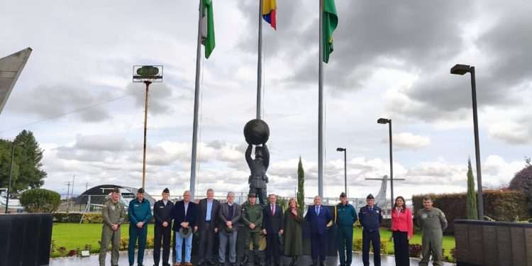 Futuros ministros de Defensa y del Interior exploran estrategias de seguridad en Colombia