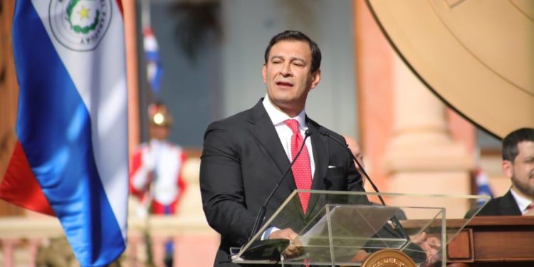 Silvio Ovelar: “Paraguay vive una democracia sana”