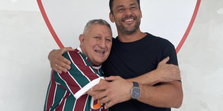 Fluminense recibió la visita de “Romerito” en la previa al juego ante Olimpia