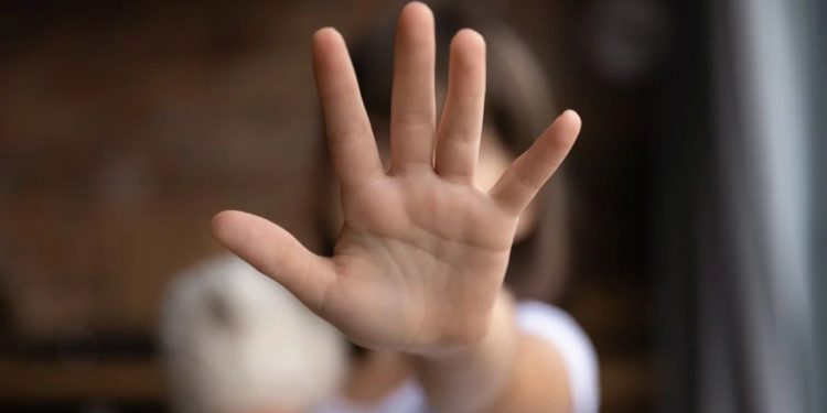 En Julio, Fono Ayuda recibió más de 1.000 llamadas por vulneración de derechos de los niños En Julio, Fono Ayuda recibió más de 1.000 llamadas por vulneración de derechos de los niños