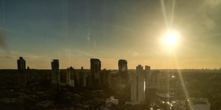 Altas Temperaturas Previstas para Hoy y Mañana
