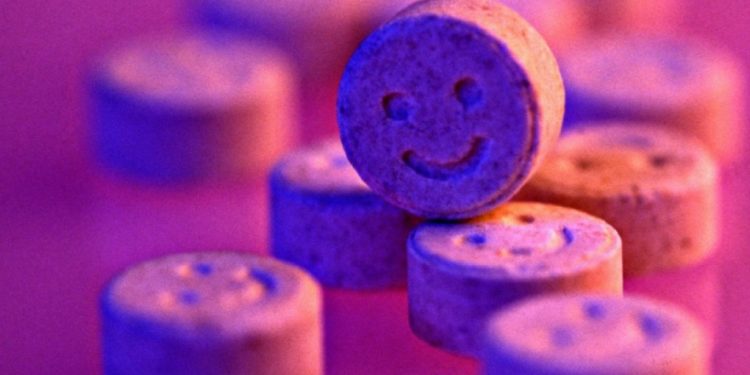 SENAD alerta sobre las nuevas sustancias más consumidas en fiestas SENAD alerta sobre las nuevas sustancias más consumidas en fiestas