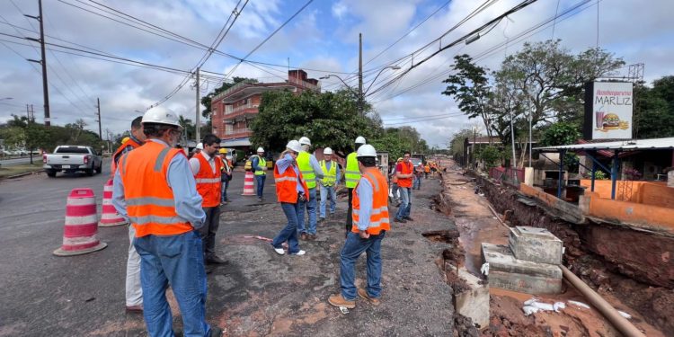 MOPC intervendrán zona afectada por raudales en el acceso a la Costanera Sur