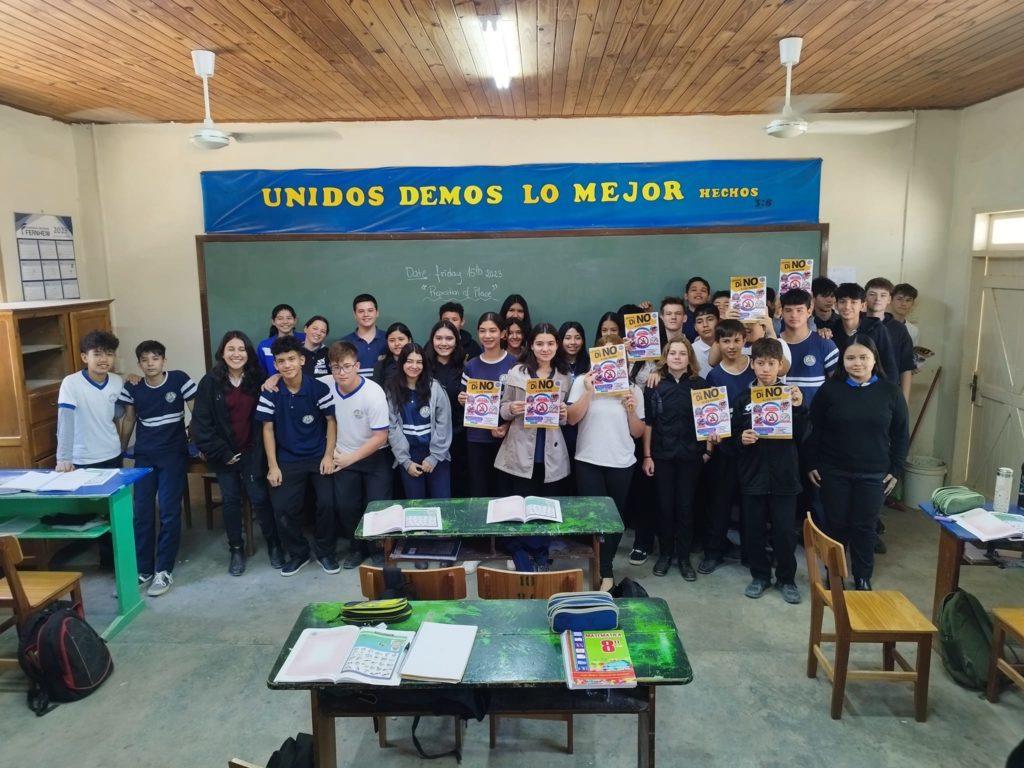 Ante la amenaza de los vicios, fomentan prevención en adolescentes de Filadelfia