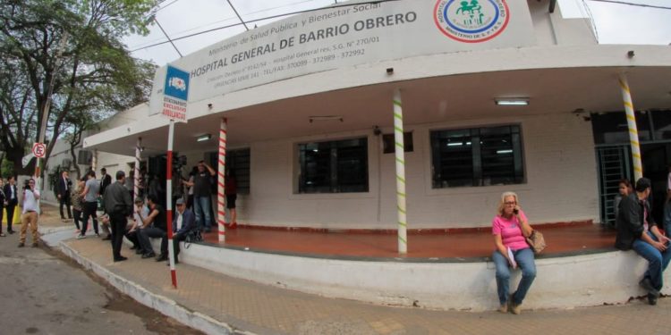 Ampliación de horario nocturno en consultorios externos del Hospital de Barrio Obrero