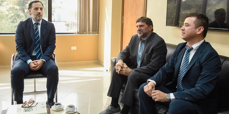 INCAN y la DNCP buscan mecanismos para agilizar compras de medicamentos