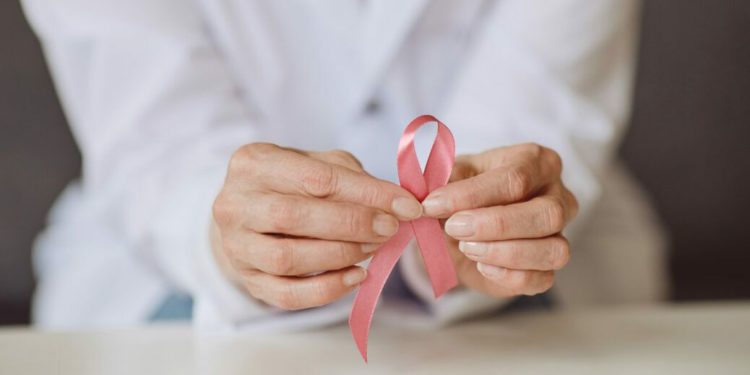 Salud Pública cuenta con nuevos tratamientos para pacientes con cáncer de mama y de pulmón