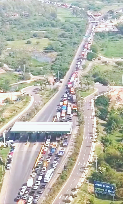 Manifestantes se hicieron sentir en zona del Puente Remanso en contra del régimen pacotilla