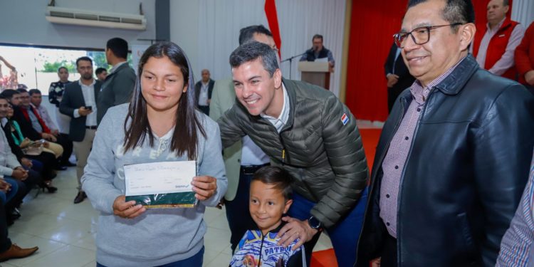 Tekoporã Mbarete: Iniciarán los pagos mensuales a partir de octubre en cinco departamentos Tekoporã Mbarete: Iniciarán los pagos mensuales a partir de octubre en cinco departamentos