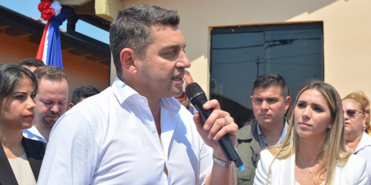 Proyectan la construcción de 1.500 viviendas en Ñeembucú Proyectan la construcción de 1.500 viviendas en Ñeembucú