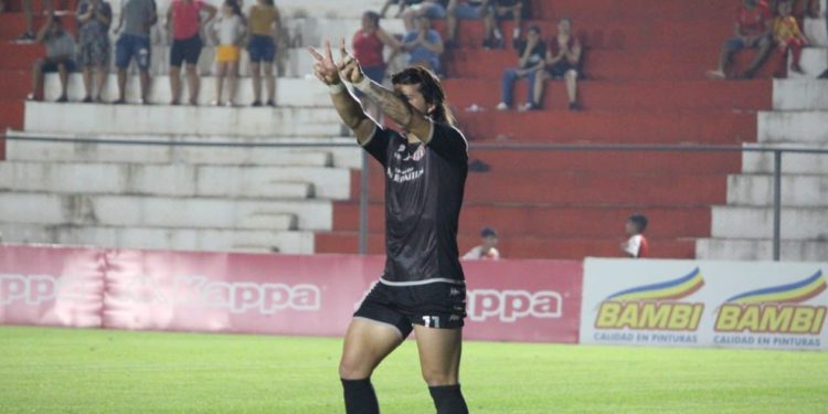 ¡Triunfo clave! Sobre los minutos finales General Caballero derrotó a Resistencia