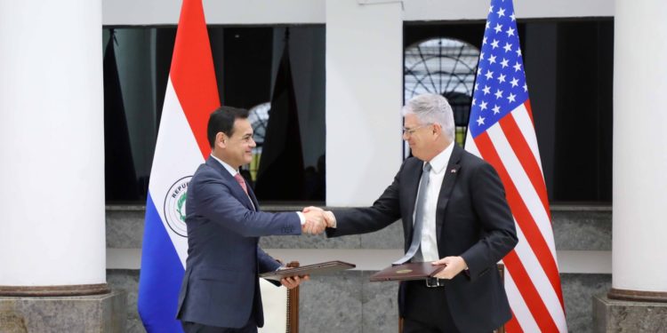 Canciller y Embajador de EEUU firman acuerdo para facilitar el comercio de productos agrícolas Canciller y Embajador de EEUU firman acuerdo para facilitar el comercio de productos agrícolas