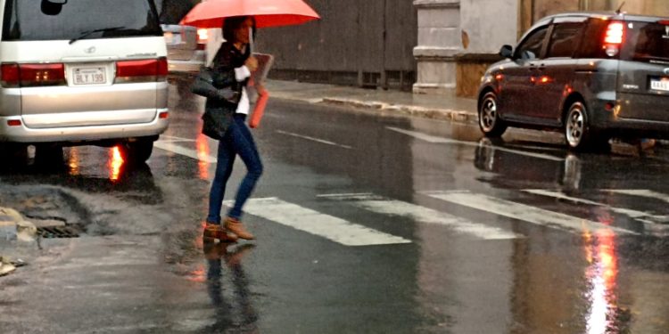 Persisten las lluvias al menos hasta mañana sábado