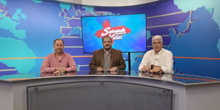 Desafíos a nivel departamental en Boquerón por Harold Bergen y política nacional por Arnoldo Wiens