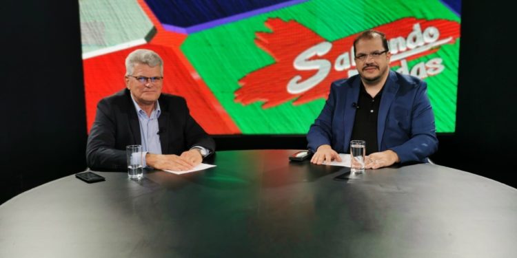 Salvando Vidas recibió al presidente de la Coop. Fernheim, Sr. Wilfried Duck Salvando Vidas recibió al presidente de la Coop. Fernheim, Sr. Wilfried Duck