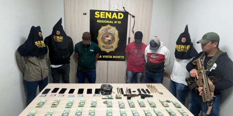 Agentes de la Senad detuvieron a acopiadores de drogas con armas y más de 250 millones en Amambay