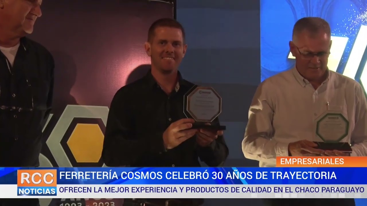 Ferretería Cosmos celebró 30 años de aniversario en compañía de sus colaboradores y proveedores