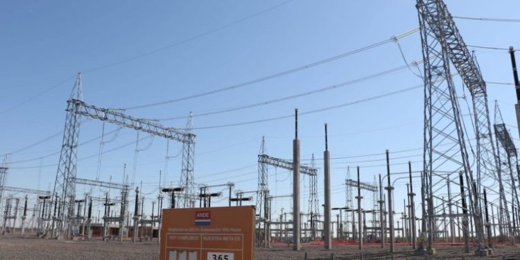 Fallas en la línea de 500kV Itapúa – Villa Hayes causa cortes de luz
