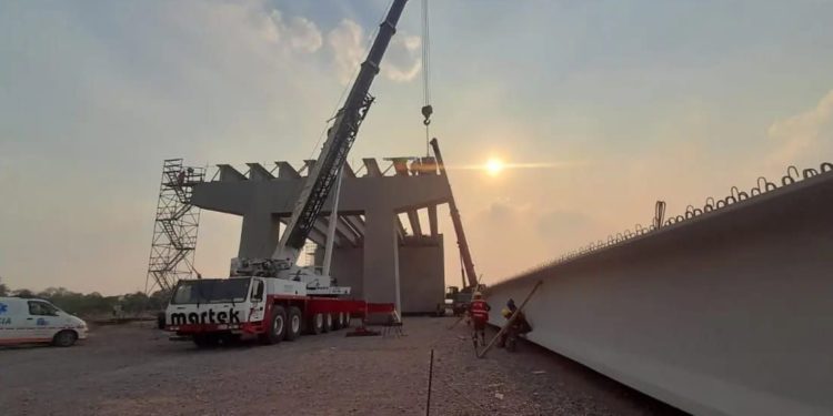 Puente de la Bioceánica: Inició el montaje de las primeras vigas del viaducto de acceso Puente de la Bioceánica: Inició el montaje de las primeras vigas del viaducto de acceso