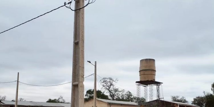 Comunidad Campo Ampú del Chaco cuenta por primera vez con servicio de energía eléctrica
