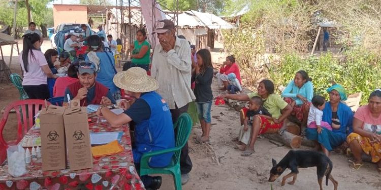 Equipo de inmunización visitó comunidad indígena de Presidente Hayes