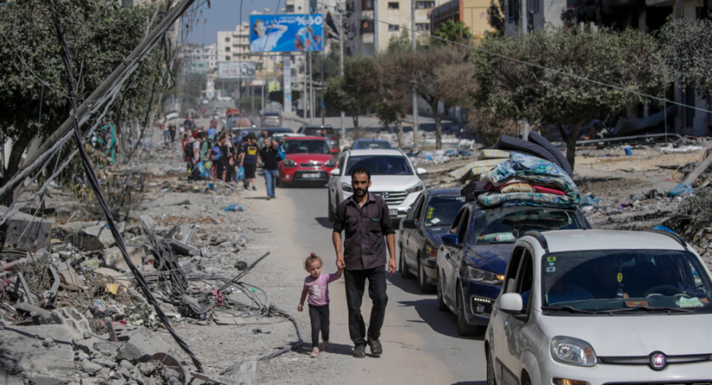 FDI: 500,000 palestinos huyen hacia el sur FDI: 500,000 palestinos huyen hacia el sur