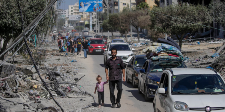 FDI: 500,000 palestinos huyen hacia el sur