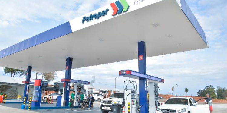 Presidente Peña afirma que no existen subsidios en Petropar