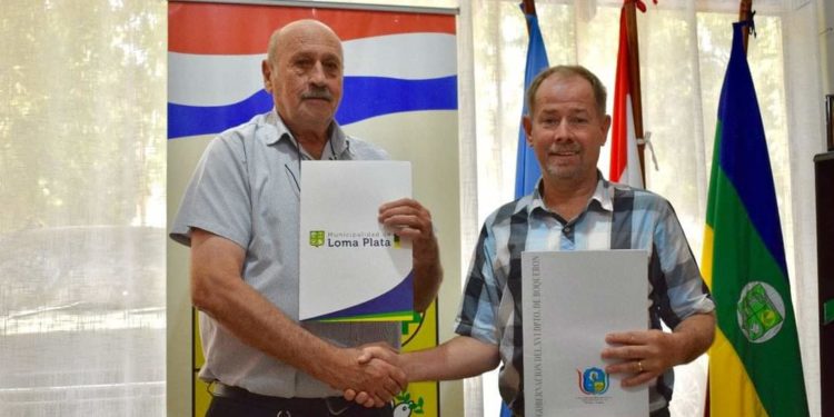 Gobernación de Boquerón y Municipalidad de Loma Plata suscribieron convenio interinstitucional