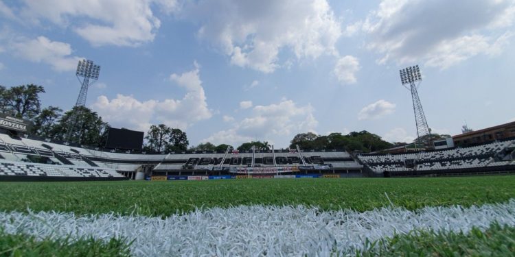 Estricto control: Unos 1.700 policías estarán presentes para el superclásico