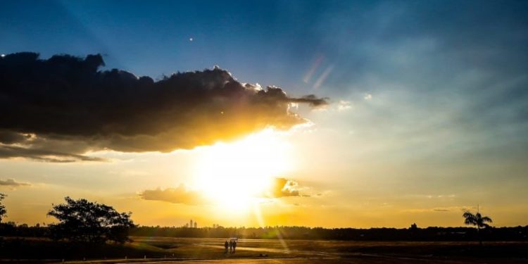 Miércoles caluroso y tormentas desde la tarde, anuncia Meteorología