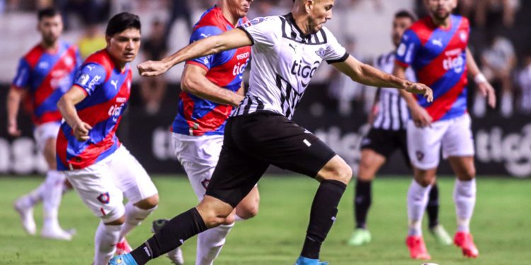 Mano a mano entre Libertad y Cerro Porteño: El camino que recorrerán los candidatos al Clausura Mano a mano entre Libertad y Cerro Porteño: El camino que recorrerán los candidatos al Clausura