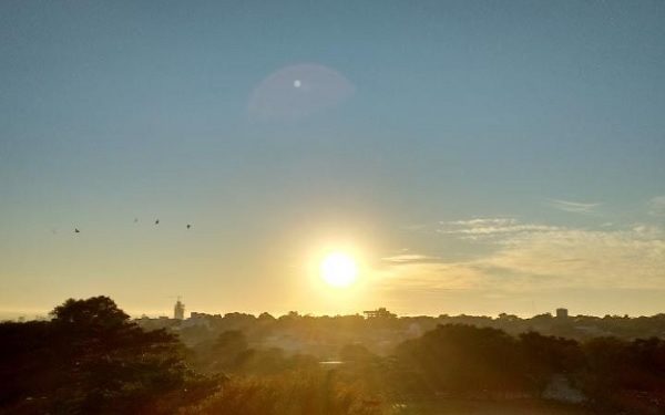 Lunes con clima cálido a caluroso y sin lluvias Lunes con clima cálido a caluroso y sin lluvias